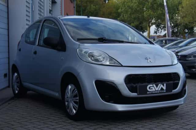 Peugeot 107 (2013) thumbnail 3