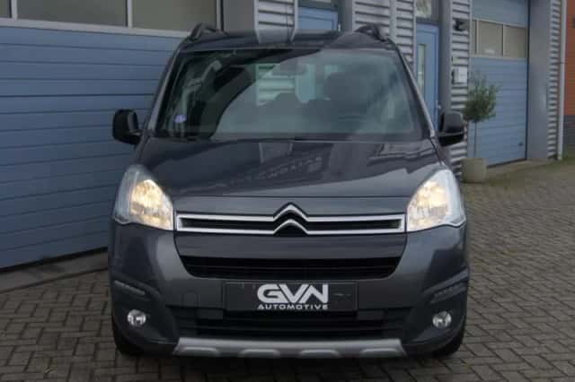 Citroën Berlingo (2016) thumbnail 2