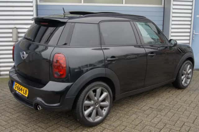 MINI Countryman (2011) thumbnail 5