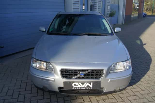 Volvo S60 (2005) thumbnail 2