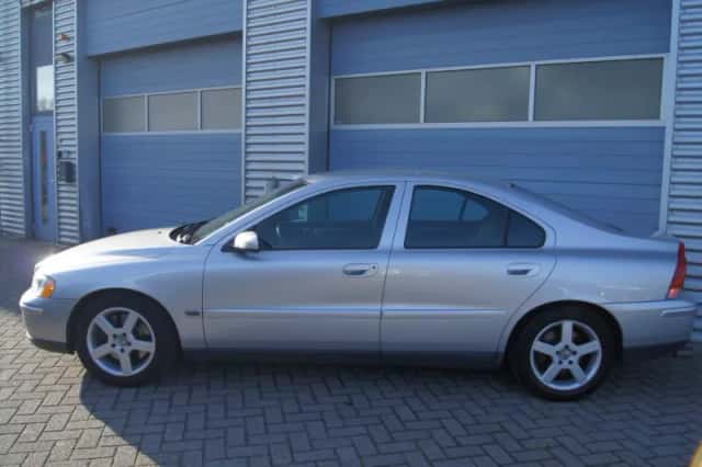 Volvo S60 (2005) thumbnail 5