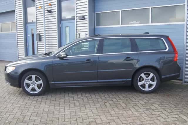Volvo V70 (2009) thumbnail 4