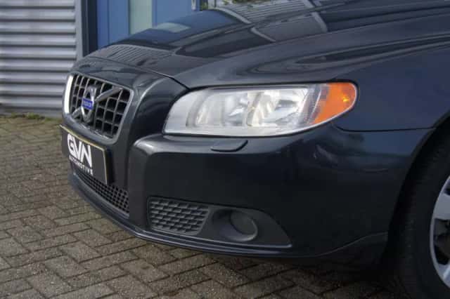 Volvo V70 (2009) thumbnail 6