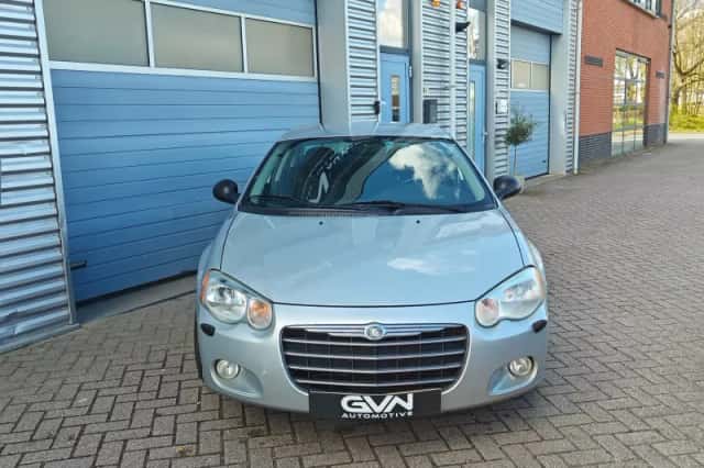 Chrysler Sebring (2003) thumbnail 2