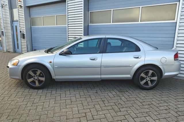 Chrysler Sebring (2003) thumbnail 4