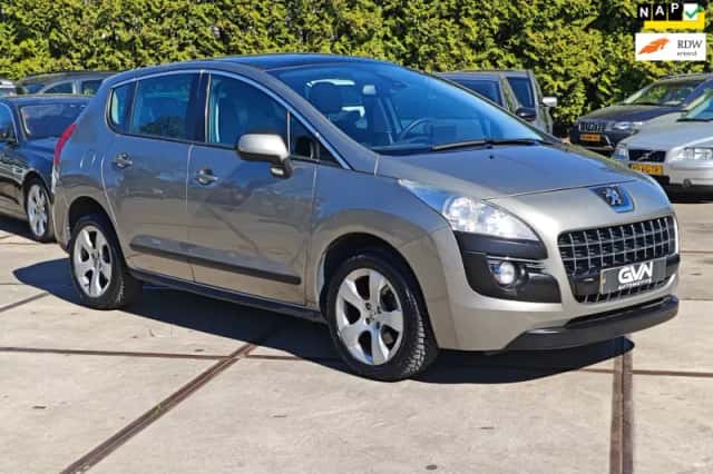 Peugeot 3008 (2011) thumbnail 1