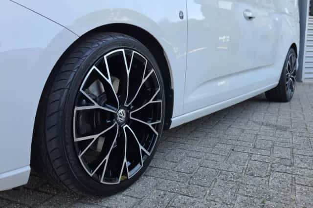 Volkswagen Caddy (2021) thumbnail 5