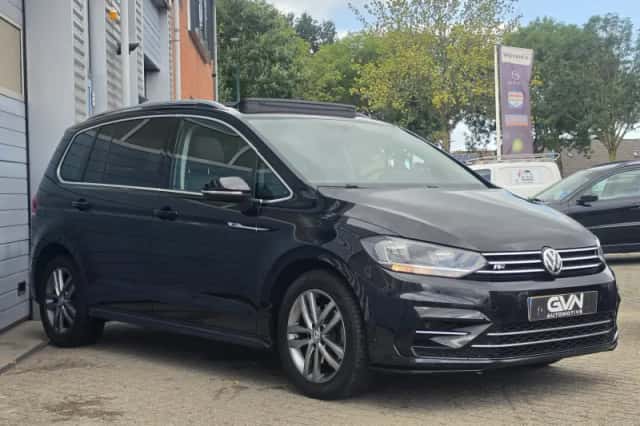 Volkswagen Touran (2018) thumbnail 3
