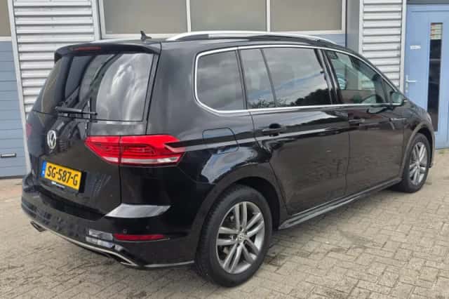 Volkswagen Touran (2018) thumbnail 5