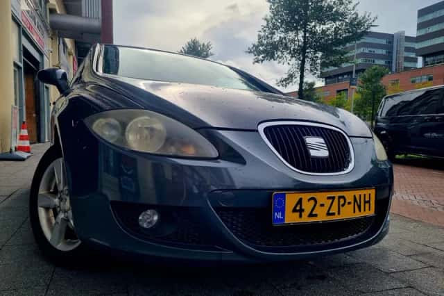 SEAT Leon (2008) thumbnail 1