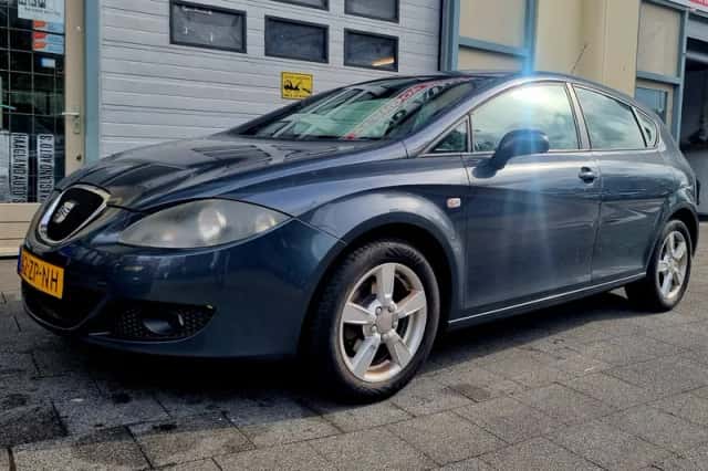 SEAT Leon (2008) thumbnail 2