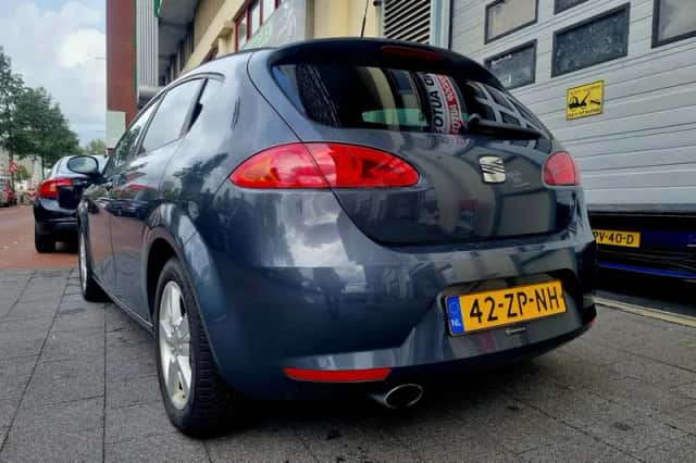 SEAT Leon (2008) thumbnail 4