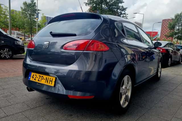 SEAT Leon (2008) thumbnail 5