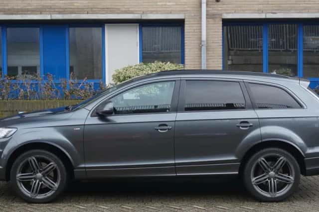 Audi Q7 (2013) thumbnail 2