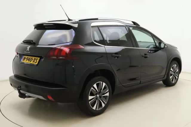Peugeot 2008 (2019) thumbnail 2