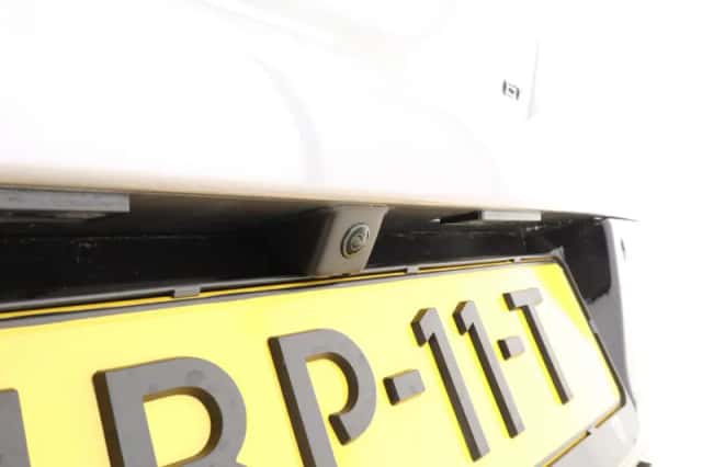 Peugeot 208 (2024) thumbnail 3
