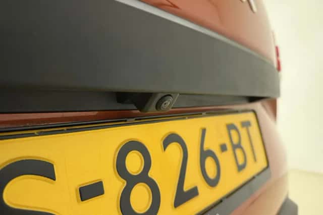 Dacia Duster (2023) thumbnail 3
