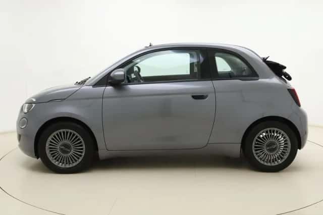 Fiat 500C (2022) thumbnail 6