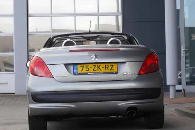 Peugeot 207 (2008) thumbnail 6