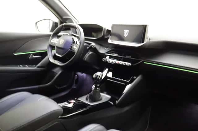 Peugeot 208 (2024) thumbnail 3