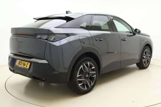 Peugeot 3008 (2025) thumbnail 2