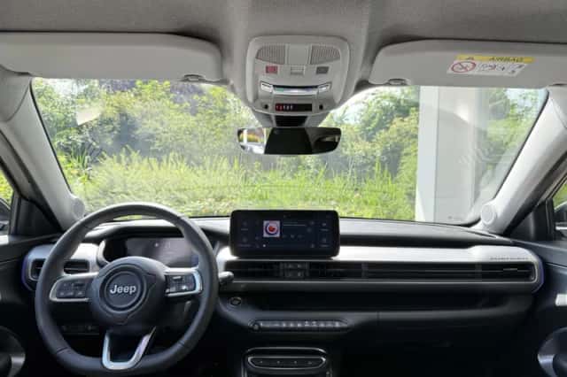 Jeep Avenger (2025) thumbnail 5