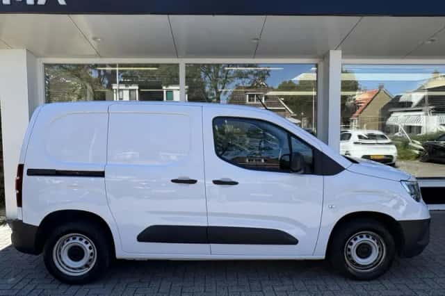Opel Combo (2024) thumbnail 2