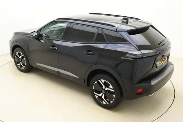 Peugeot 2008 (2024) thumbnail 4