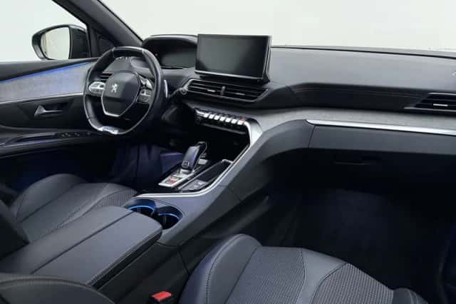 Peugeot 5008 (2023) thumbnail 3
