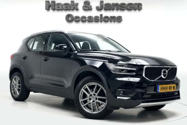 Volvo XC40 (2020) thumbnail 2
