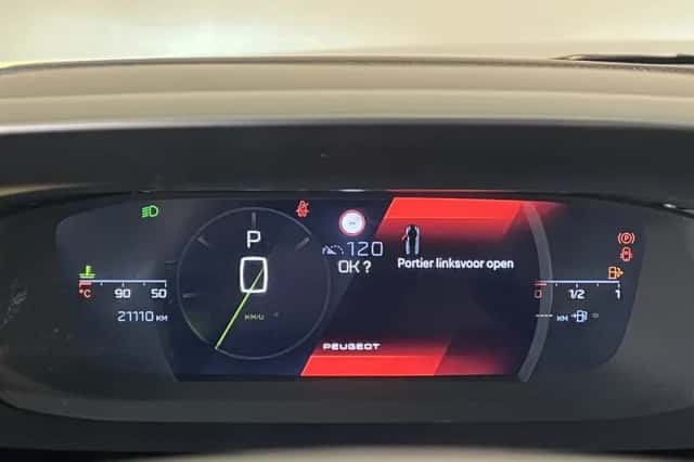 Peugeot 308 (2023) thumbnail 5