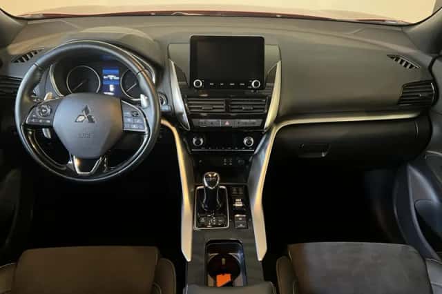 Mitsubishi Eclipse Cross (2021) thumbnail 3