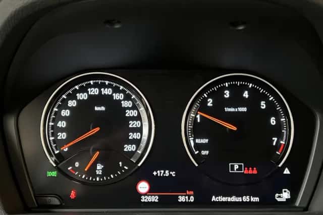 BMW X1 (2021) thumbnail 5