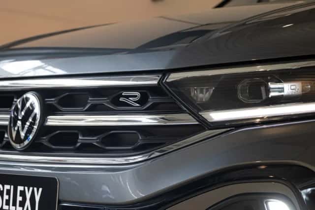 Volkswagen T-Roc (2022) thumbnail 4