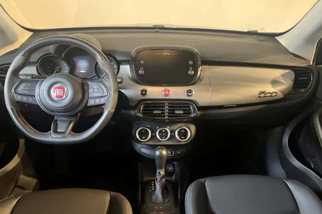 Fiat 500X (2024) thumbnail 3