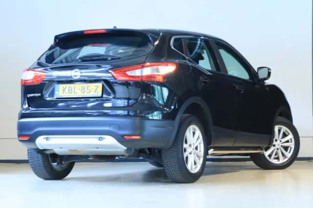Nissan Qashqai (2016) thumbnail 4