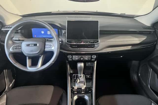 Jeep Compass (2025) thumbnail 3