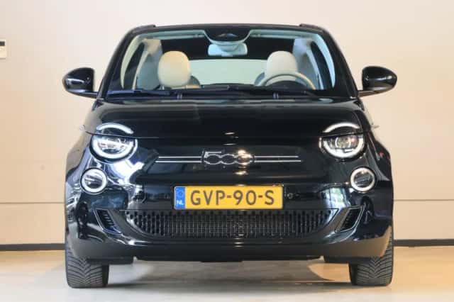 Fiat 500e (2021) thumbnail 6