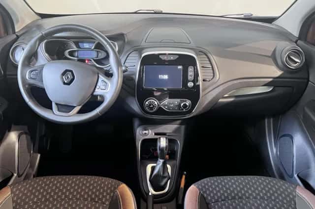 Renault Captur (2017) thumbnail 3