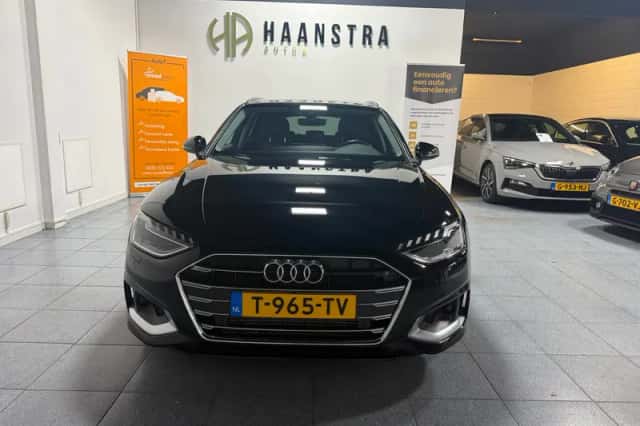 Audi A4 (2023) thumbnail 2
