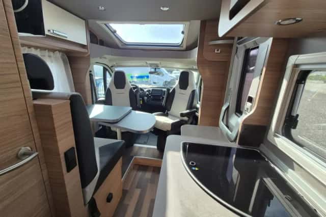 Weinsberg CaraCompact (2025) thumbnail 5