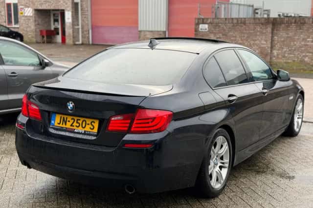 BMW 5-Serie (2011) thumbnail 4