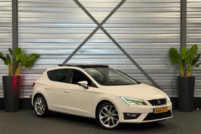SEAT Leon (2013) thumbnail 1