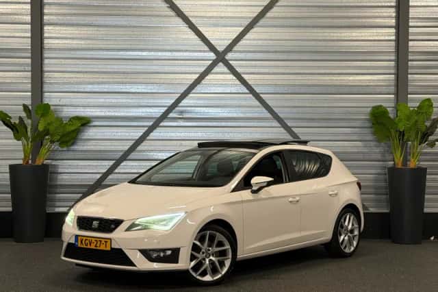 SEAT Leon (2013) thumbnail 4
