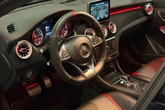 Mercedes-Benz CLA-Klasse (2016) thumbnail 2