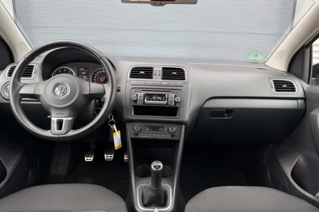 Volkswagen Polo (2012) thumbnail 6