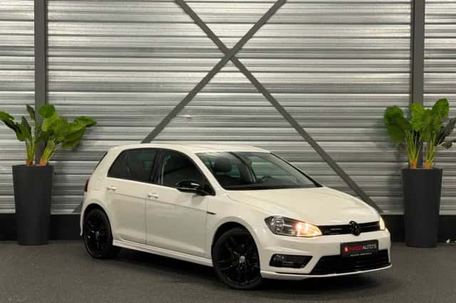 Volkswagen Golf (2015) thumbnail 1