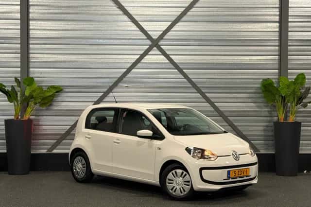 Volkswagen Up! (2012) thumbnail 1