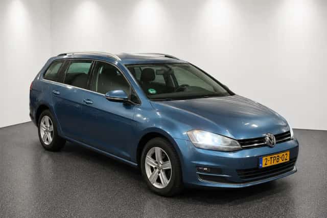 Volkswagen Golf (2014) thumbnail 1