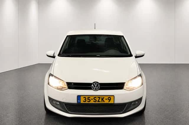 Volkswagen Polo (2012) thumbnail 4